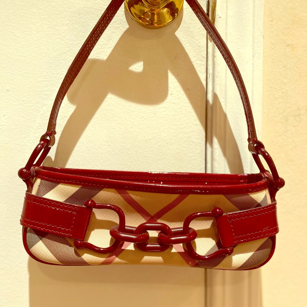 Fancy authentic Burberry bag